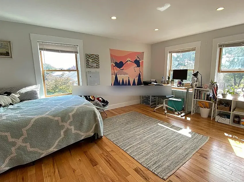 5 bed, 2500 sqft, $7,750 — Photo 4
