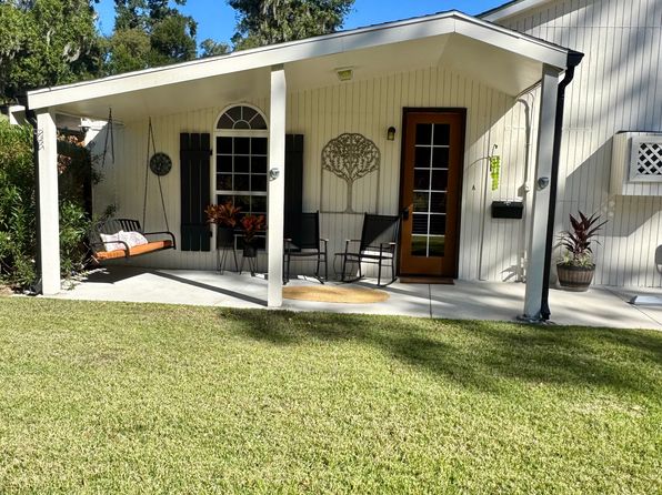 (undisclosed Address)