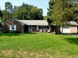 21991 Fairway Dr, Southfield, MI 48033