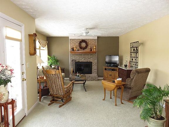 2nd image of 6240 Castle Stone Ln
