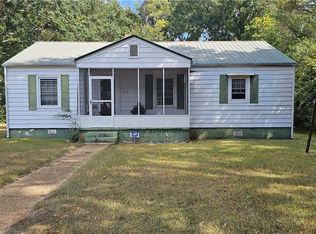 423 College St, Greensboro, AL 36744