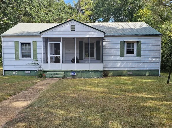 422 College St, Greensboro, AL 36744