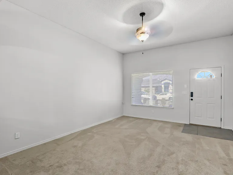 4821 Ramon Vega Ln — Photo 18