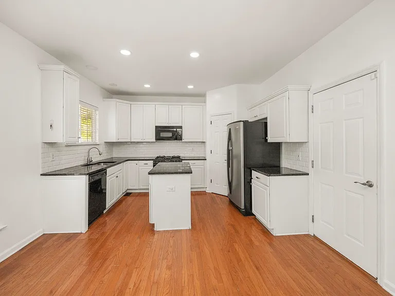 513 Cold Stream Pl — Photo 14