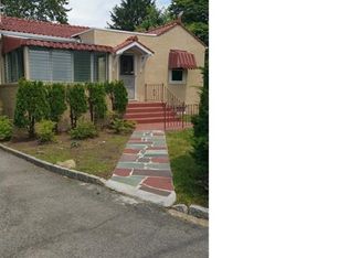 40 North Rd, White Plains, NY 10603