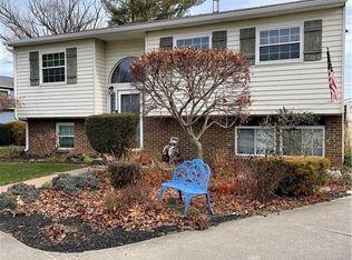 2531 Eden East Dr, Northwood, OH