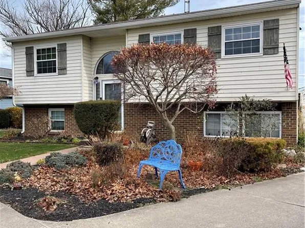 2531 Eden East Dr, Northwood, OH 43619