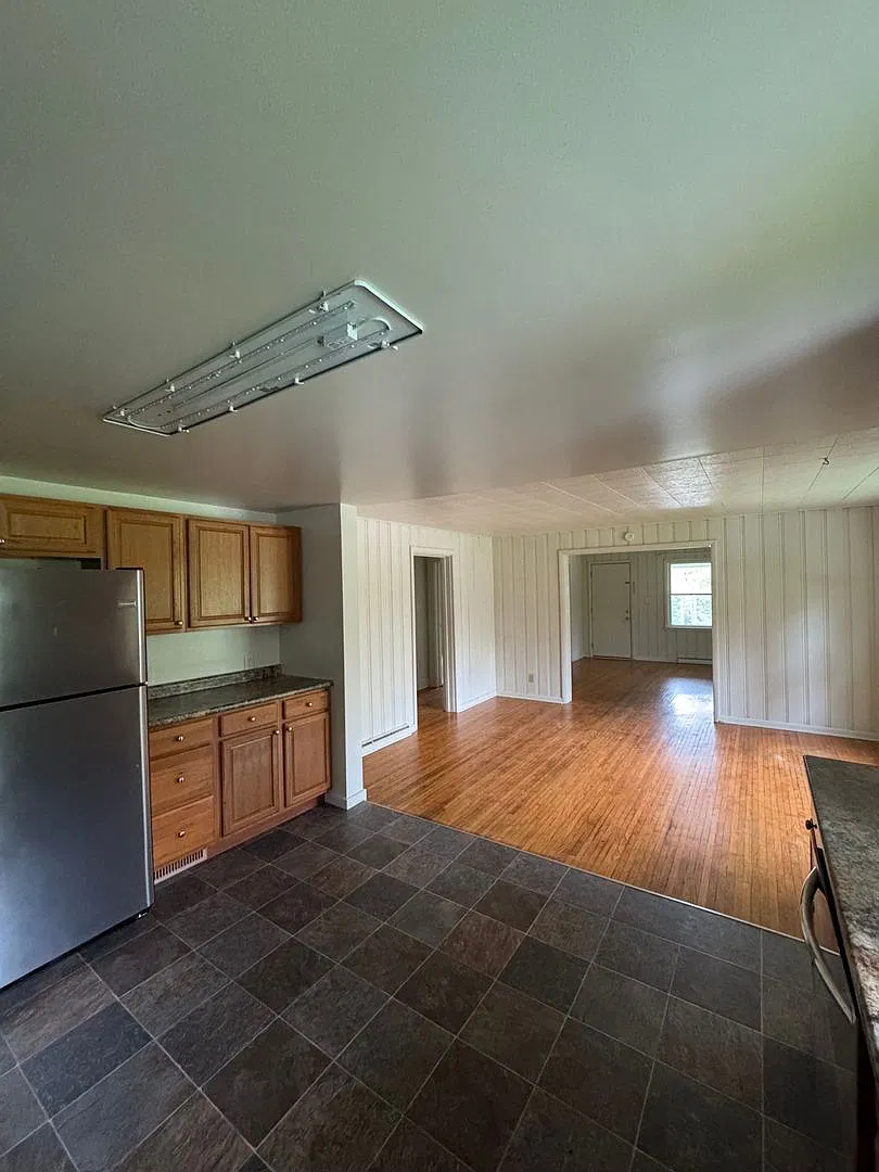 4755 N Kinser Pike — Photo 4