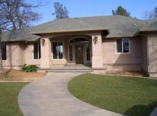 3402 Snavely Dr, Redding, CA 96003