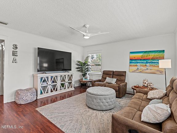 5th image of 903 6TH Avenue N