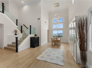 8835 E Foxhollow Dr, Anaheim, CA 92808