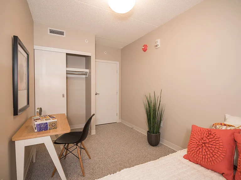 320 Colony St — Photo 11