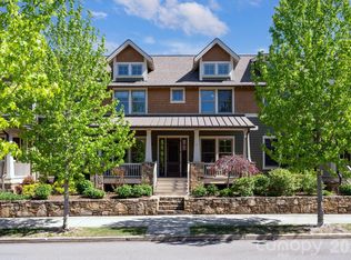 4 Fitzgerald Rd, Black Mountain, NC 28711
