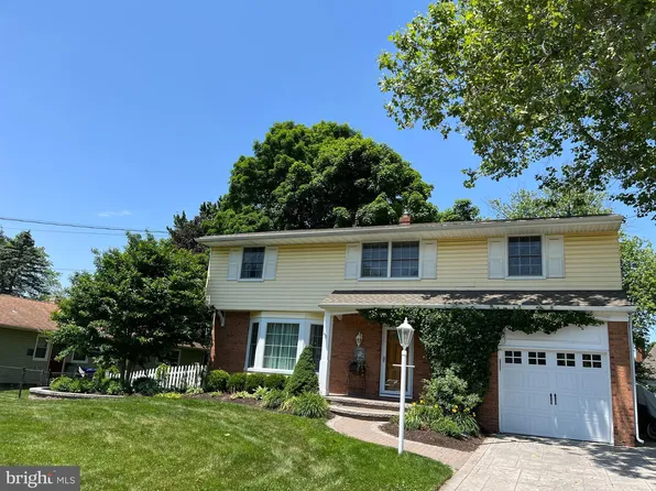 605 Parry Blvd, Cinnaminson, NJ 08077