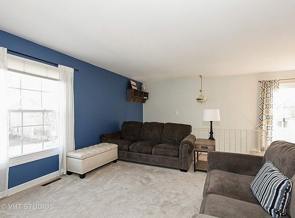 3rd image of 1665 Williamsburg Ct APT A