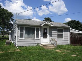1103 Lantz Ave, Cedar Falls, IA 50613