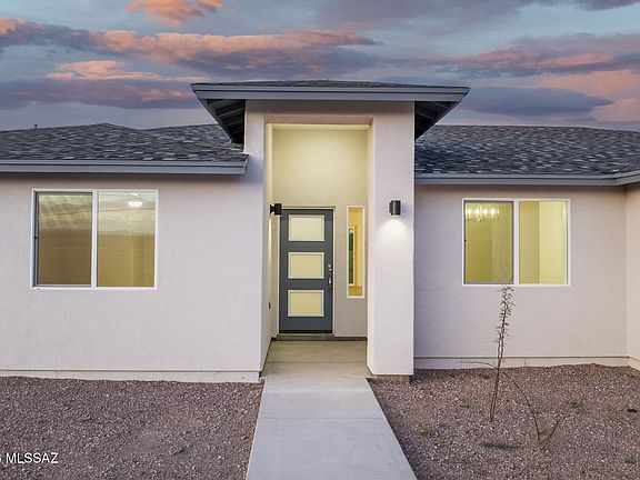 2nd image of 172 Vereda Cabrilla Ln