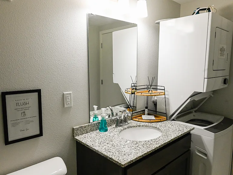 Residence at Discovery Square - 511 3rd Avenue Southwest — Photo 26