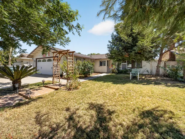 925 W Maple Avenue, Tulare, CA 93274