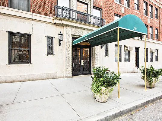 Sold by Stribling | media 28