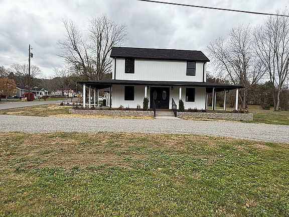 2nd image of 24 Hayes St