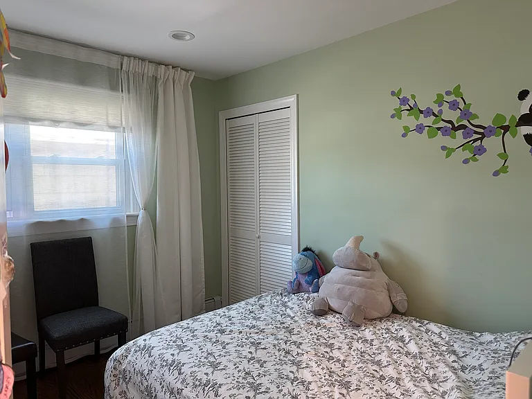 27 Cottage Pl #1 — Photo 8