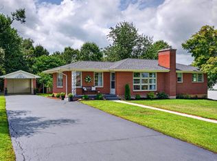 107 Roseland Dr, Christiansburg, VA 24073