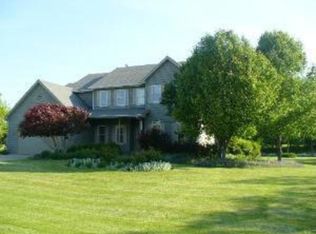 19 Maple Ridge Ln, Yorkville, IL 60560