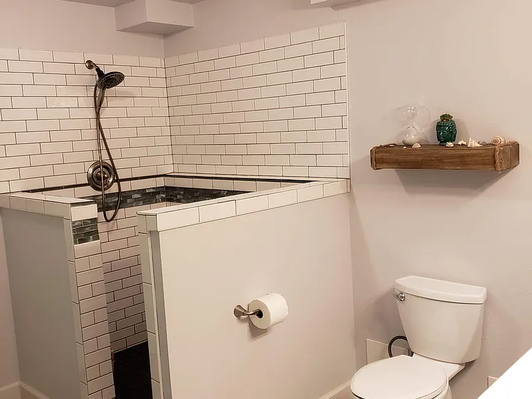 1601 Barnwood Dr — Photo 14