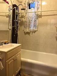 Sold by High Class Realty SB LLC