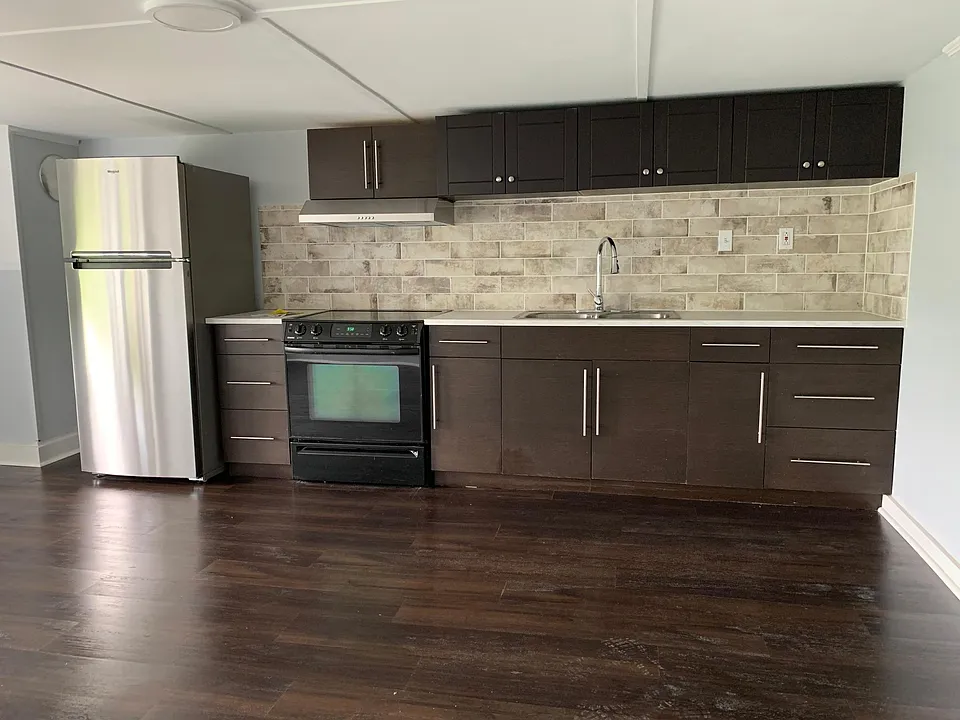 1306 East St #5