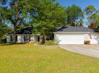 4863 Timberwood Dr, Hahira, GA 31632