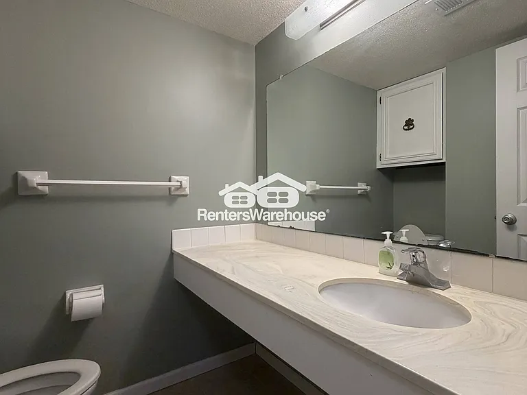 4648 Cedar Lake Rd S #1 — Photo 15
