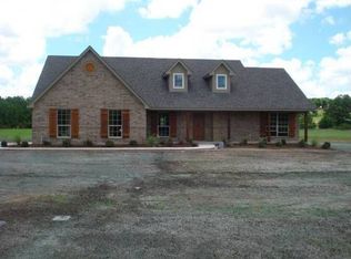 140 Cooperstown Dr, Springtown, TX 76082