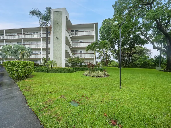 240 Southampton B #240, West Palm Beach, FL 33417