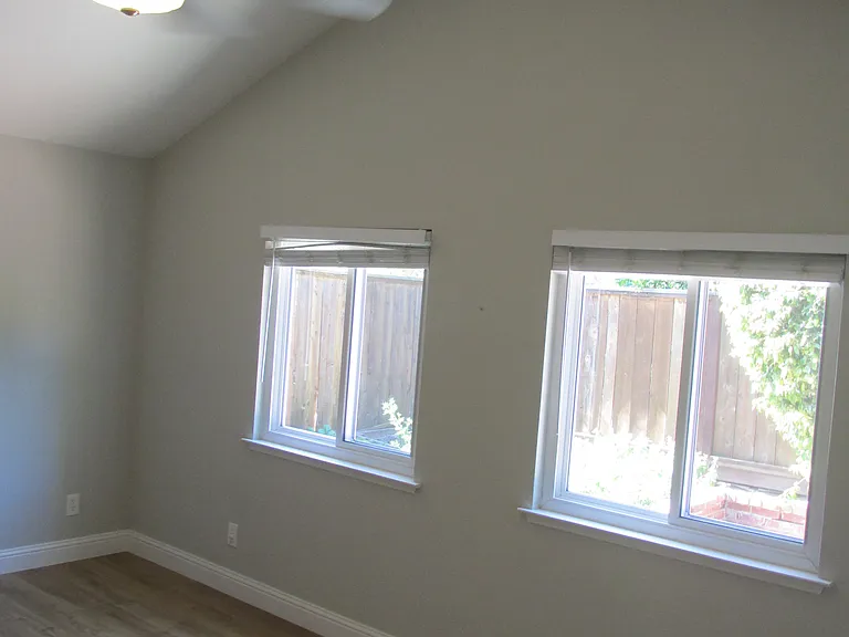 414 Woodbridge St — Photo 17