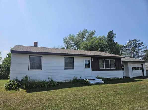 10 Balsam St, Carp Lake Township, MI 49971