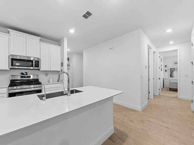 479 Kingbird Dr — Photo 11
