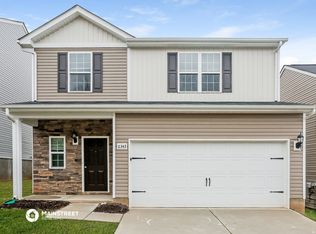 11343 Breezehill Ln, Charlotte, NC 28262