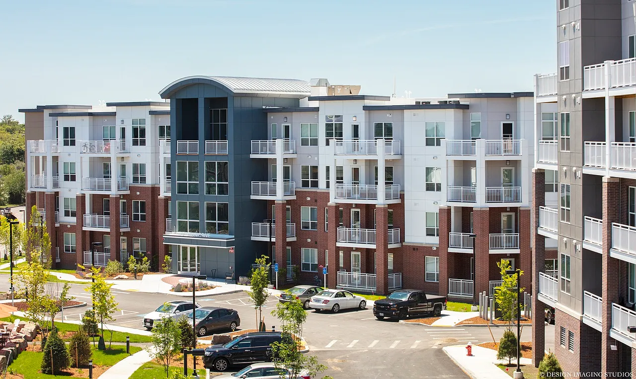 Elevation Apartments at Crown Colony — Photo 3