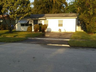 402 SW 77th Ave, North Lauderdale, FL, 33068