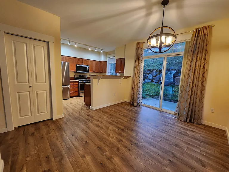 23120 SE Black Nugget Rd #E4 — Photo 5