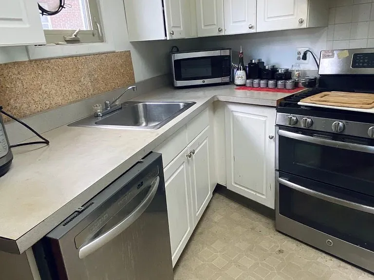 541 Summerlea St #1 — Photo 16