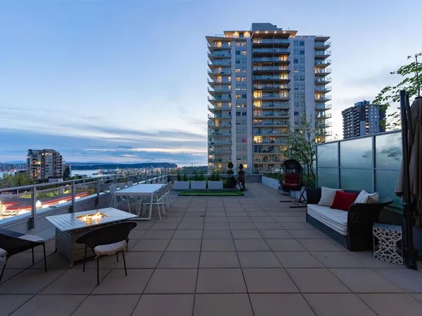 112 E 13th St #306, North Vancouver, BC V7M 1N6