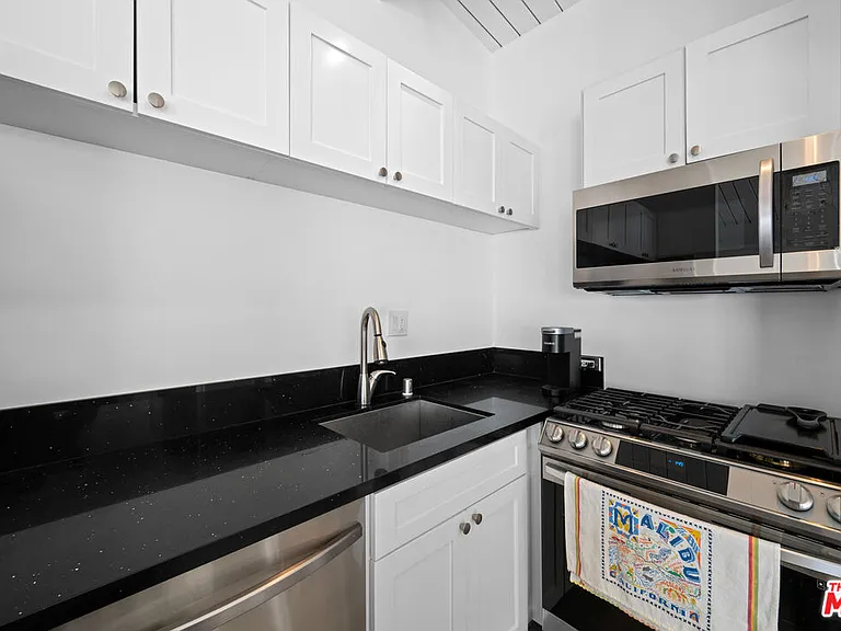 25154 Malibu Rd #4 — Photo 20