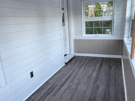 2nd image of 11 Cottage Ave APT 1