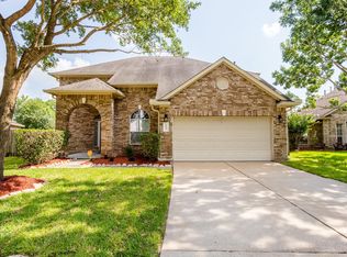10007 Dawn Brook Dr, Pearland, TX 77584