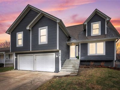 1012 SE Wingate Ct, Lees Summit, MO, 64081