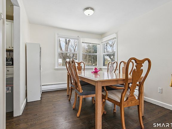 5th image of 114 Colony Street