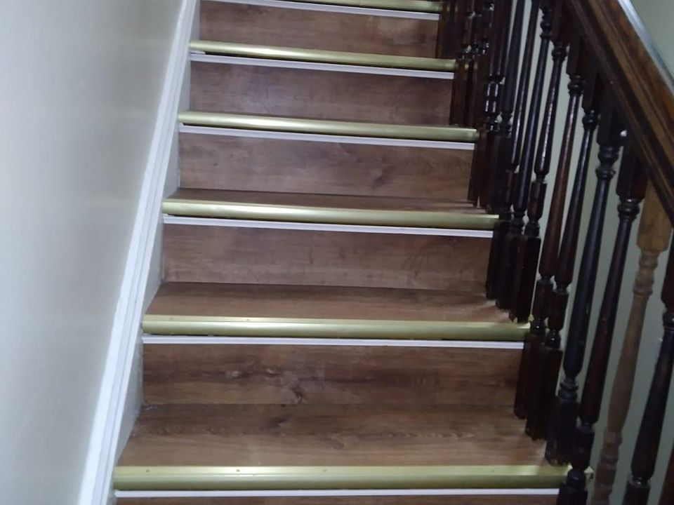 stairway to 2nd floor apartment